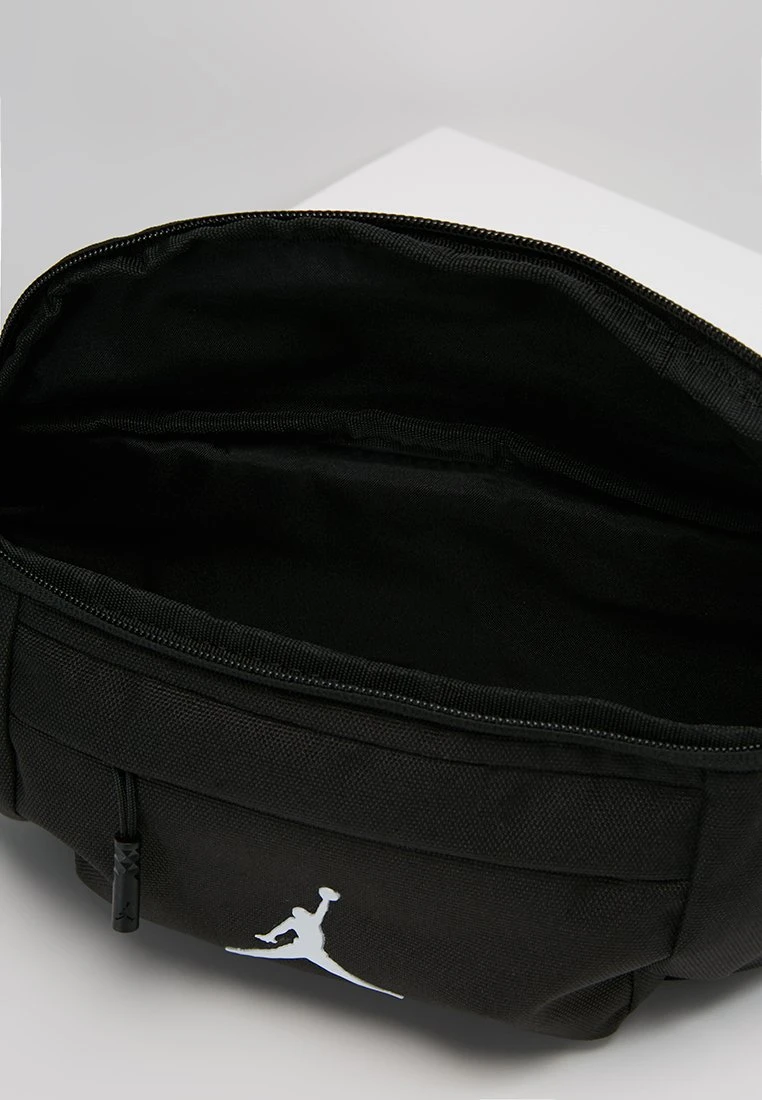 Jordan Air Crossbody Unisex - Riñonera - Black 5 Jordan Air Crossbody Unisex - Riñonera - Black - Imagen 5