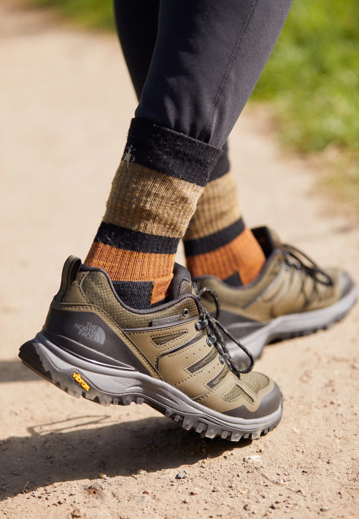 The North Face Hedgehog - Zapatillas De Senderismo - New Taupe Green/Black 2 The North Face Hedgehog - Zapatillas De Senderismo - New Taupe Green/Black - Imagen 2