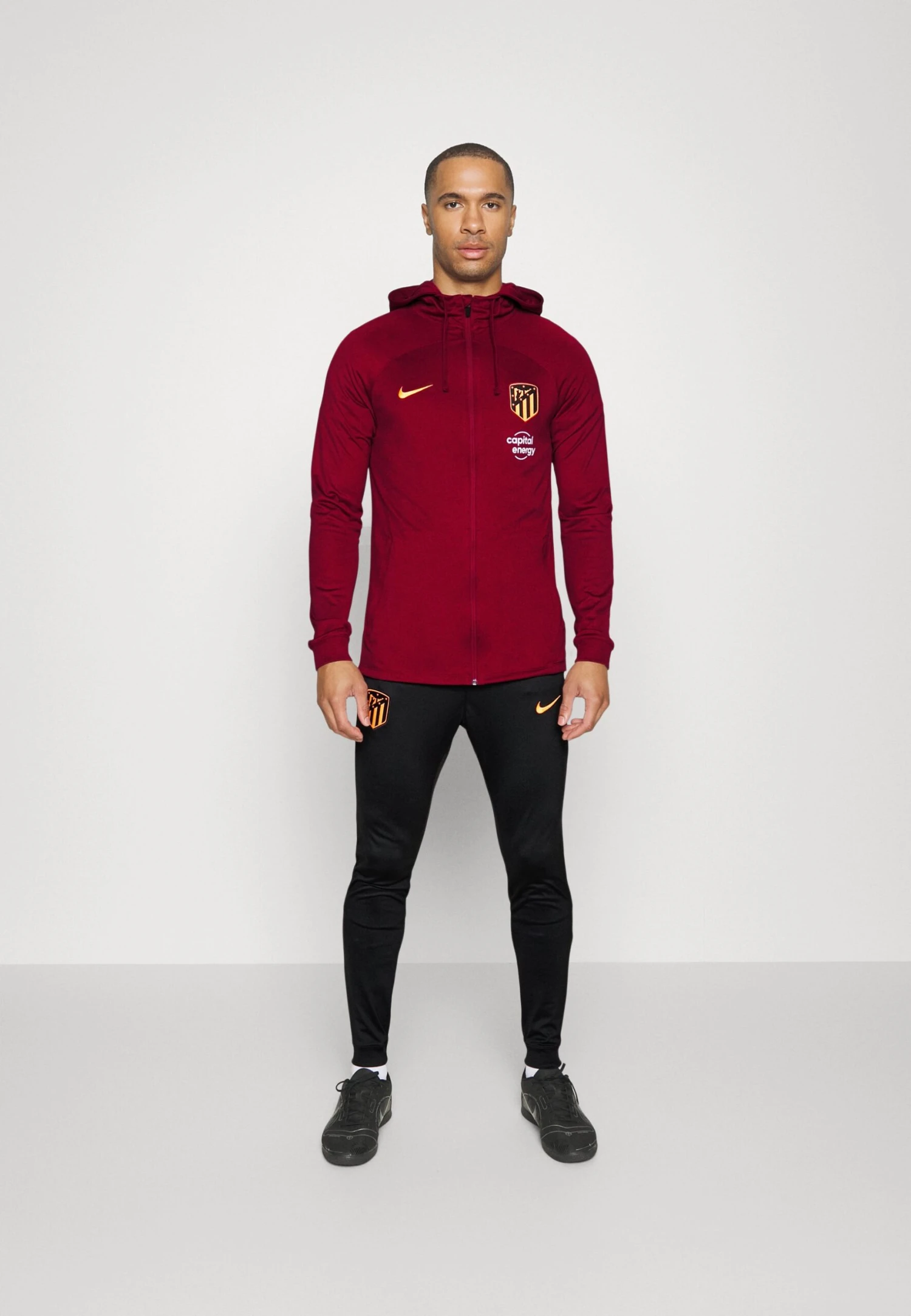 Nike Performance Atletico Madrid Tracksuit - Equipación De Clubes - Team Red/Black/Atomic Orange 1 Nike Performance Atletico Madrid Tracksuit - Equipación De Clubes - Team Red/Black/Atomic Orange