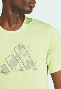 ADIDAS PERFORMANCE Essentials Seasonal Training Graphic- Camiseta Deportiva - Pulse Lime Silver Pebble -ADIDAS PERFORMANCE Ventas c5999bf3ef95490a954bd435d3885242