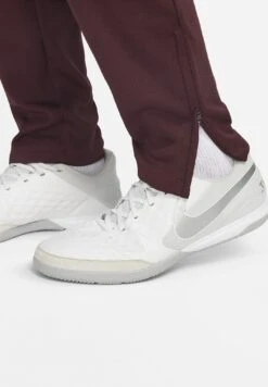 Nike Performance Academy Winterized - Pantalones Deportivos - Burgundy Crush/Reflective Silv -ADIDAS PERFORMANCE Ventas e2d96f6bd5f04caf905cb28c337905ae