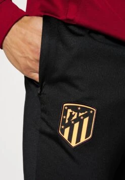 Nike Performance Atletico Madrid Tracksuit - Equipación De Clubes - Team Red/Black/Atomic Orange 12 Nike Performance Atletico Madrid Tracksuit - Equipación De Clubes - Team Red/Black/Atomic Orange -ADIDAS PERFORMANCE Ventas e52c5e6bc768462594d2633528efa868