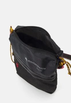 Klättermusen Multislots Bag Unisex - Bandolera - Raven 7 Klättermusen Multislots Bag Unisex - Bandolera - Raven -ADIDAS PERFORMANCE Ventas e93c3cd22a864b839eddf889f10ded21